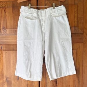 Studio 1940 Women's White Capri Shorts.  Size 12. Classic